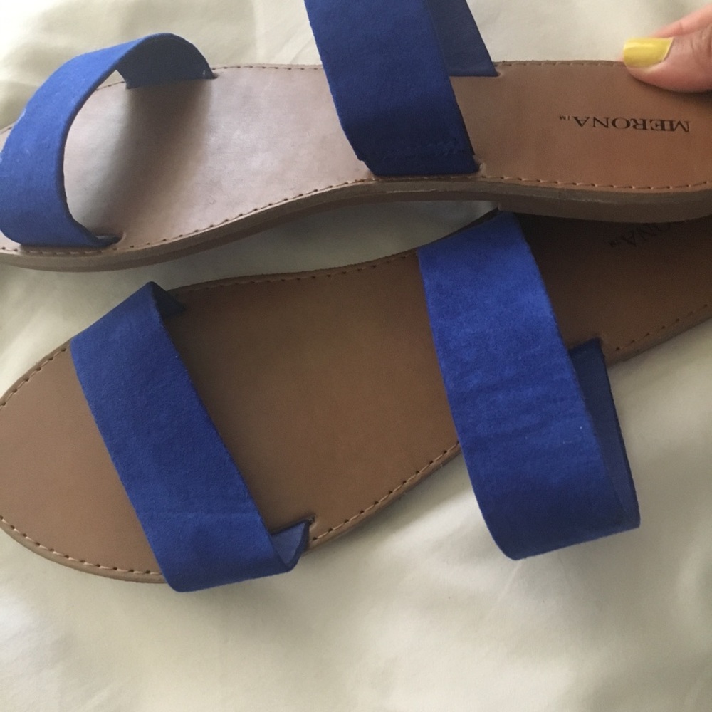 Sandals - Picture 2 of 3